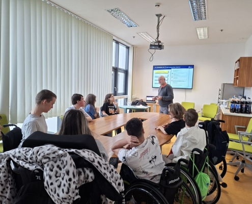 EuroExam_óra_2025 (1)